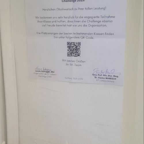 erster Platz Urkund und Pokal