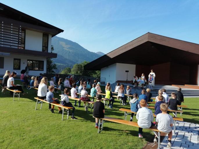 © VS Scheffau Eröffnungsgottesdienst mit Claudia